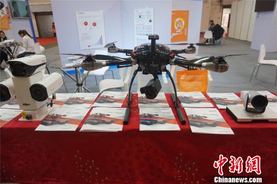 “2017中國機電交易博覽會”現(xiàn)場 張煜歡 攝